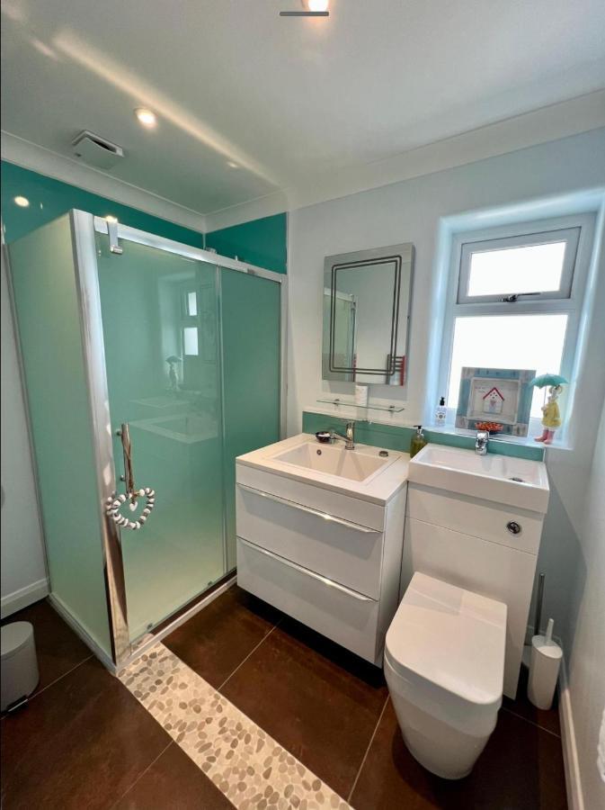 Seaspot Is A 1 Bed Annex Ground Floor Apartment At Stunning Broadsands Beach Nr Brixham! Churston Ferrers Exterior photo